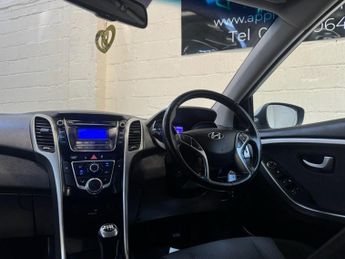 HYUNDAI I30 1.6 CRDi Blue Drive SE Hatchback 5dr Diesel Manual Euro 6 (s/s) 