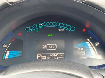 NISSAN LEAF 24kWh Acenta Hatchback 5dr Electric Auto (109 bhp)