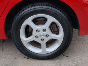 NISSAN LEAF 24kWh Acenta Hatchback 5dr Electric Auto (109 bhp)