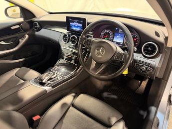 MERCEDES-BENZ C-CLASS 2.0 C200 SE Saloon 4dr Petrol 7G-Tronic+ Euro 6 (s/s) (184 ps)