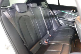 BMW 1 SERIES 1.5 118i M Sport Hatchback 5dr Petrol DCT Euro 6 (s/s) (140 ps)