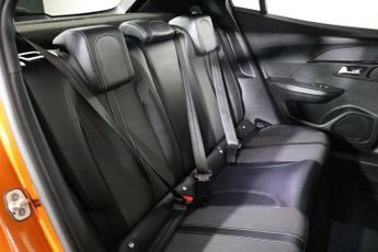 PEUGEOT E-2008 50kWh GT SUV 5dr Electric Auto (136 ps)
