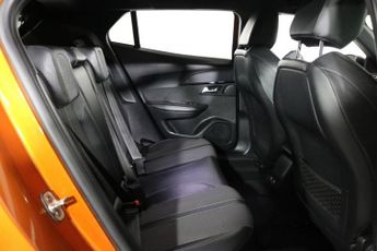 PEUGEOT E-2008 50kWh GT SUV 5dr Electric Auto (136 ps)