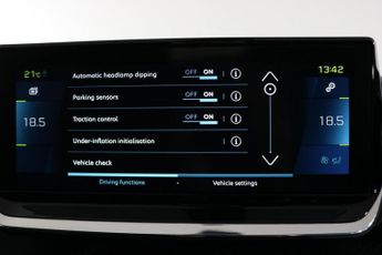 PEUGEOT E-2008 50kWh GT SUV 5dr Electric Auto (136 ps)