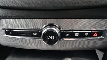 VOLVO XC90 2.0 D5 PowerPulse R-Design SUV 5dr Diesel Auto 4WD Euro 6 (s/s) 