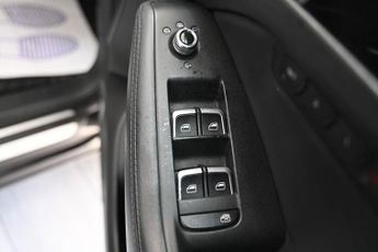 AUDI Q5 2.0 TDI S line Plus SUV 5dr Diesel S Tronic quattro Euro 5 (s/s)