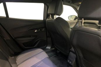 PEUGEOT E-2008 50kWh GT SUV 5dr Electric Auto (7kW Charger) (136 ps) Reverse Ca