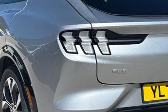 FORD MUSTANG MACH-E Standard Range 70kWh SUV 5dr Electric Automatic AWD (269 ps) 360
