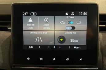 RENAULT CLIO 1.6 E-TECH techno Hatchback 5dr Petrol Hybrid Auto Euro 6 (s/s) 