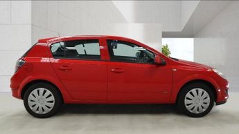 VAUXHALL ASTRA 1.4i 16v Active Hatchback 5dr Petrol Manual (146 g/km, 89 bhp)