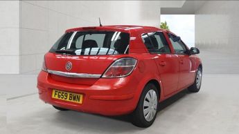 VAUXHALL ASTRA 1.4i 16v Active Hatchback 5dr Petrol Manual (146 g/km, 89 bhp)