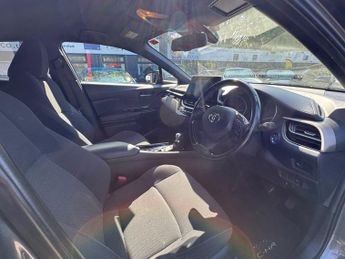 TOYOTA C-HR 1.8 VVT-h Dynamic SUV 5dr Petrol Hybrid CVT Euro 6 (s/s) (122 ps