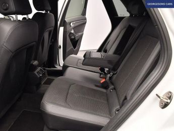 AUDI Q3 2.0 TDI 35 S line SUV 5dr Diesel S Tronic Euro 6 (s/s) (150 ps)