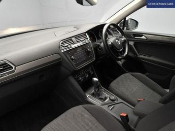 VOLKSWAGEN TIGUAN ALLSPACE 2.0 TDI Match SUV 5dr Diesel DSG 4Motion Euro 6 (s/s) (150 ps)
