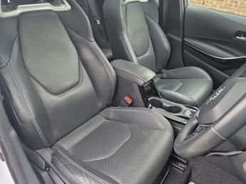 TOYOTA COROLLA 2.0 VVT-h Excel Touring Sports 5dr Petrol Hybrid CVT Euro 6 (s/s