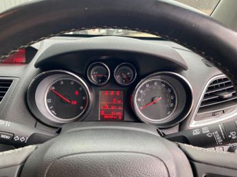 VAUXHALL MOKKA 1.7 CDTi Exclusiv SUV 5dr Diesel Manual 4WD Euro 5 (s/s) (130 ps