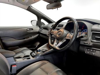 NISSAN LEAF 40kWh Tekna Hatchback 5dr Electric Auto (150 ps)