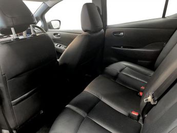 NISSAN LEAF 40kWh Tekna Hatchback 5dr Electric Auto (150 ps)