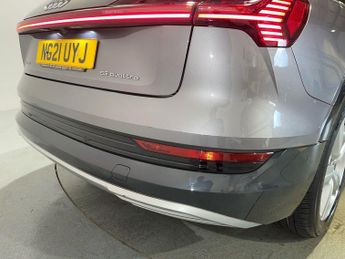 AUDI E-TRON 55 Technik SUV 5dr Electric Auto quattro 95kWh (408 ps)