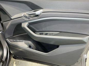 AUDI E-TRON 55 Technik SUV 5dr Electric Auto quattro 95kWh (408 ps)