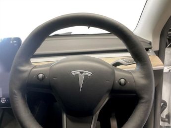 TESLA MODEL Y (Dual Motor) Long Range SUV 5dr Electric Auto 4WDE (384 bhp)