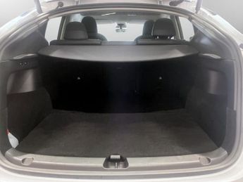 TESLA MODEL Y (Dual Motor) Long Range SUV 5dr Electric Auto 4WDE (384 bhp)