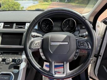 LAND ROVER RANGE ROVER EVOQUE 2.2 SD4 Dynamic SUV 5dr Diesel Auto 4WD Euro 5 (190 ps)