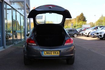 VAUXHALL INSIGNIA 1.8 16V SE Hatchback 5dr Petrol Manual Euro 5 (140 ps)