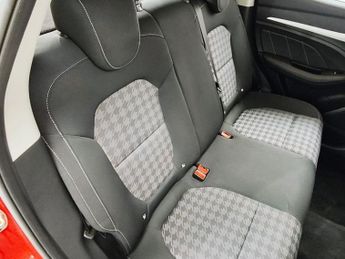 MG MG ZS 1.0 T-GDI Excite SUV 5dr Petrol Auto Euro 6 (111 ps)