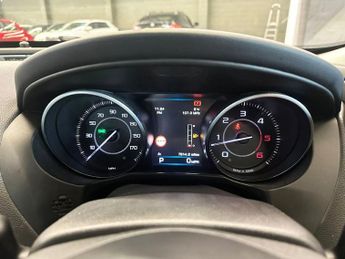 JAGUAR XE 2.0d Prestige Saloon 4dr Diesel Auto Euro 6 (s/s) (163 ps)