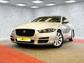 JAGUAR XE 2.0d Prestige Saloon 4dr Diesel Auto Euro 6 (s/s) (163 ps)