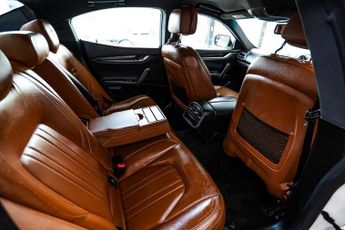 MASERATI GHIBLI 3.0D V6 Saloon 4dr Diesel ZF Euro 5 (s/s) (275 ps)