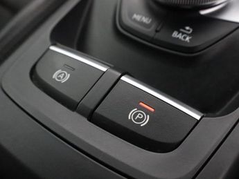 AUDI Q2 1.0 TFSI 30 S line SUV 5dr Petrol Manual Euro 6 (s/s) (110 ps)