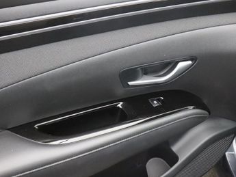 HYUNDAI TUCSON 1.6 T-GDi Premium SUV 5dr Petrol Manual Euro 6 (s/s) (150 ps)