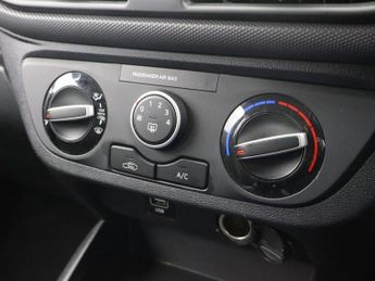 HYUNDAI I10 1.0 SE Connect Hatchback 5dr Petrol Auto Euro 6 (s/s) (67 ps)