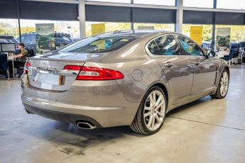 JAGUAR XF 3.0d S V6 Premium Luxury Saloon 4dr Diesel Auto Euro 5 (275 ps)