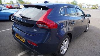 VOLVO V40 1.6 D2 SE Hatchback 5dr Diesel Manual Euro 5 (s/s) (115 ps)