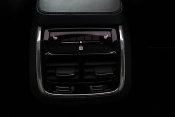 VOLVO XC90 2.0 B5 MHEV Plus Auto 4WD Euro 6 (s/s) 5dr