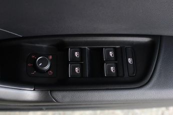 AUDI A1 1.0 TFSI 30 S line Sportback S Tronic Euro 6 (s/s) 5dr