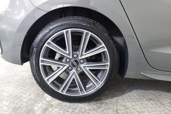 AUDI A1 1.0 TFSI 30 S line Sportback S Tronic Euro 6 (s/s) 5dr