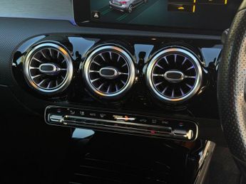 MERCEDES-BENZ A-CLASS 1.5 A180d AMG Line (Premium) Hatchback 5dr Diesel 7G-DCT Euro 6 