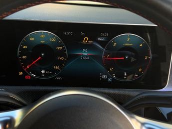 MERCEDES-BENZ A-CLASS 1.5 A180d AMG Line (Premium) Hatchback 5dr Diesel 7G-DCT Euro 6 