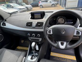 RENAULT MEGANE 1.5 dCi Dynamique TomTom Sport Tourer 5dr Diesel EDC Euro 5 (110