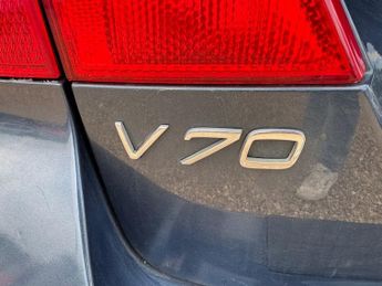 VOLVO V70 3.0 T6 SE Sport Estate 5dr Petrol Geartronic AWD Euro 4 (285 ps)