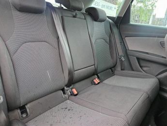 SEAT LEON 1.6 TDI SE Dynamic Technology ST 5dr Diesel DSG Euro 6 (s/s) (11