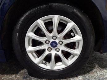 FORD MONDEO 1.5 TDCi ECOnetic Zetec Hatchback 5dr Diesel Manual Euro 6 (s/s)