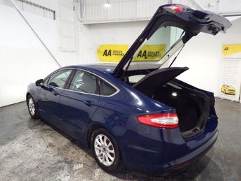 FORD MONDEO 1.5 TDCi ECOnetic Zetec Hatchback 5dr Diesel Manual Euro 6 (s/s)
