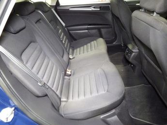 FORD MONDEO 1.5 TDCi ECOnetic Zetec Hatchback 5dr Diesel Manual Euro 6 (s/s)