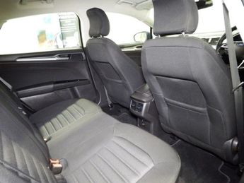 FORD MONDEO 1.5 TDCi ECOnetic Zetec Hatchback 5dr Diesel Manual Euro 6 (s/s)