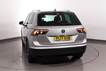 VOLKSWAGEN TIGUAN 2.0 TDI SE SUV 5dr Diesel DSG Euro 6 (s/s) (150 ps)